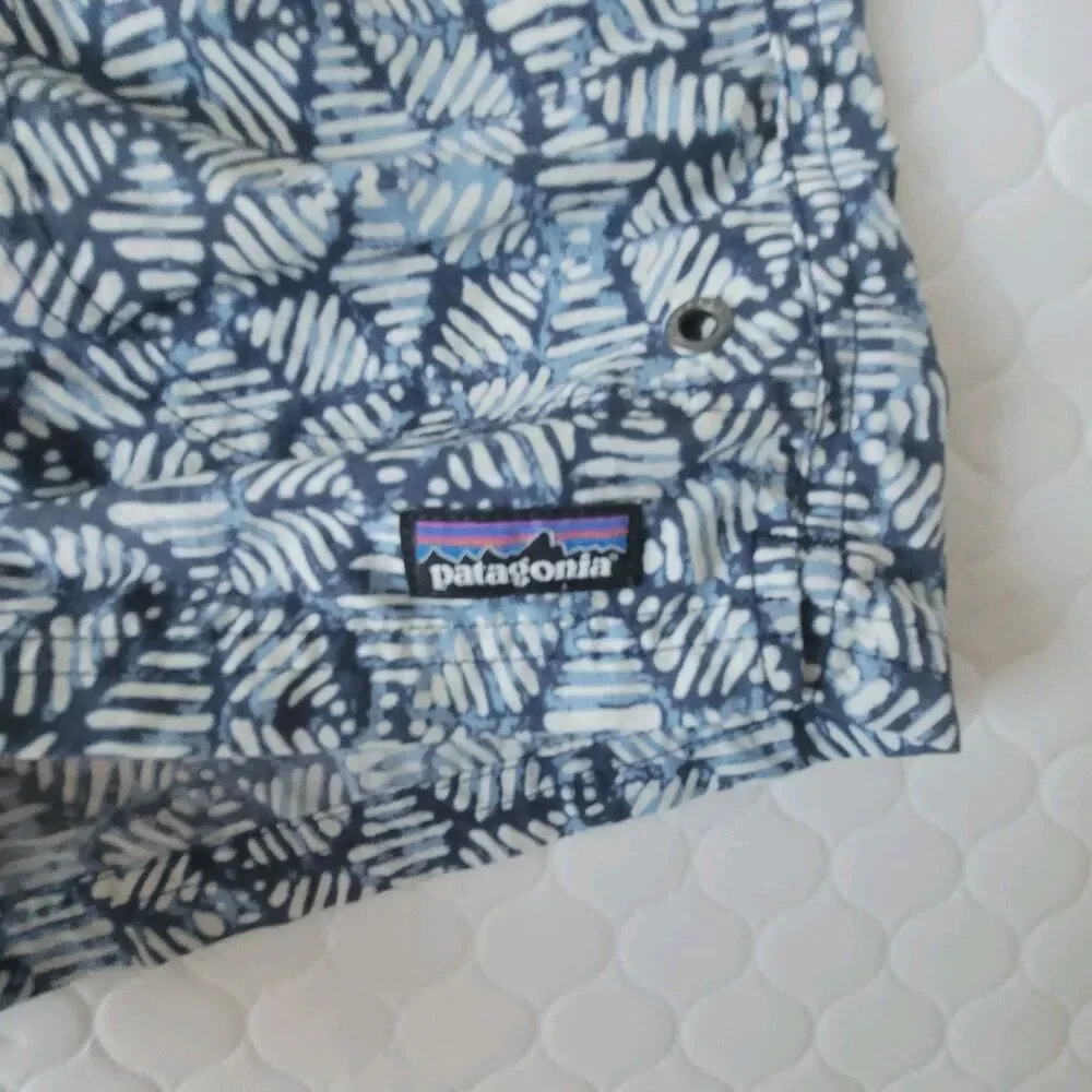 PATAGONIA Girls Batik COSTA RICA BAGGIES Swim shorts Unlined Size L